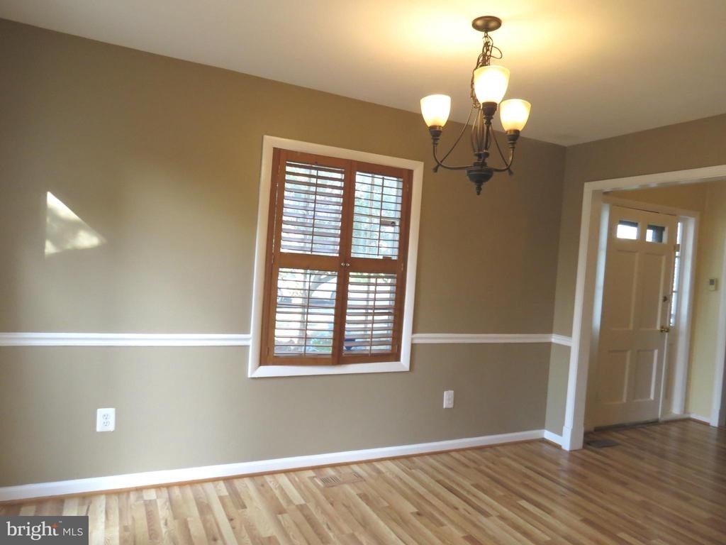 15310 Annapolis Road - Photo 8