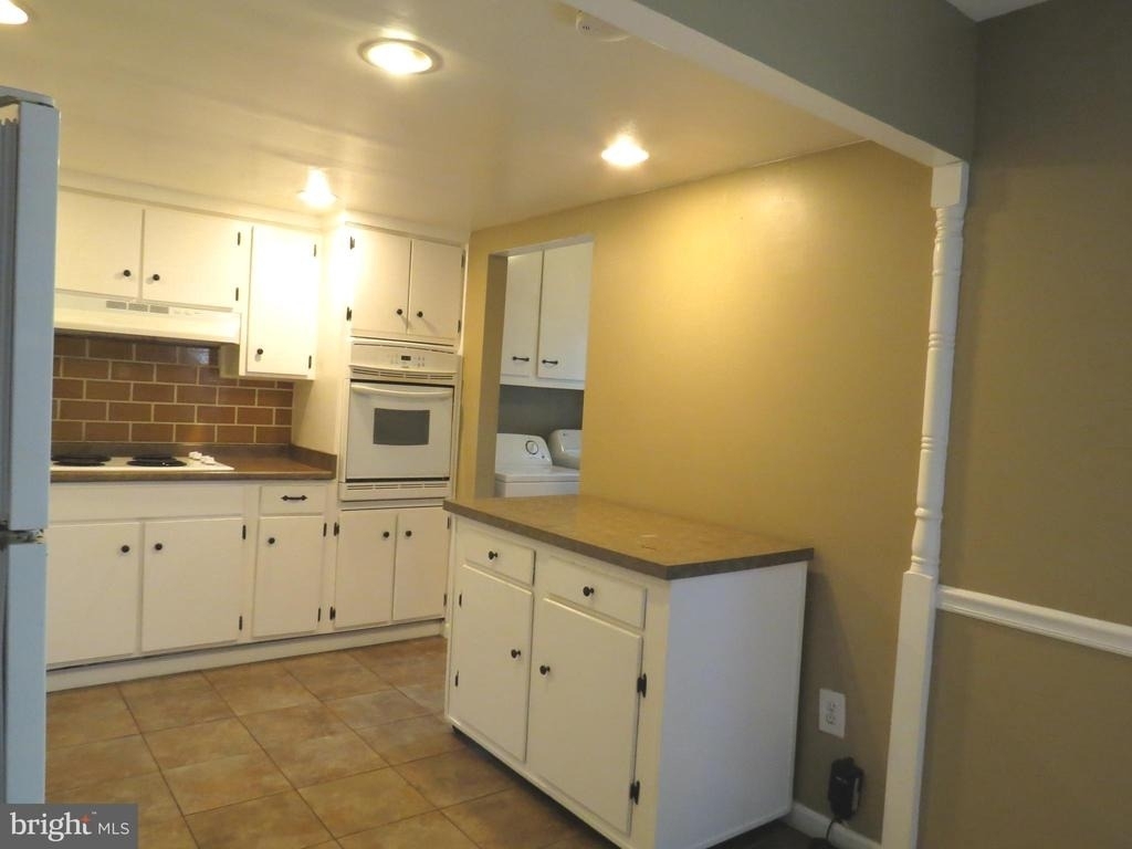 15310 Annapolis Road - Photo 7
