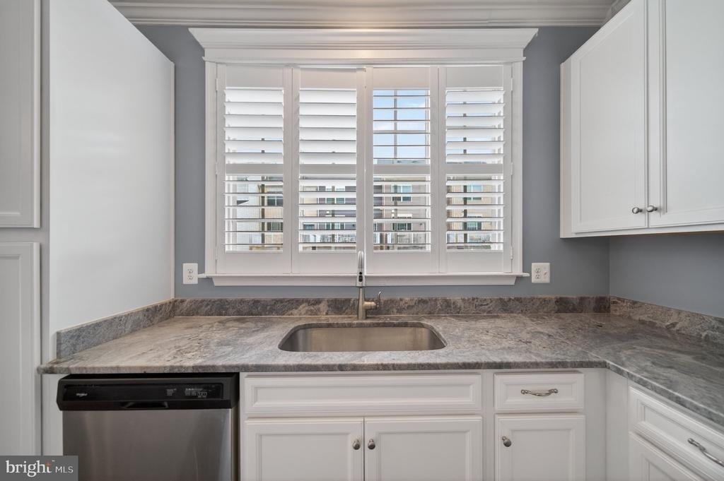 8475 Randell Ridge Road - Photo 11
