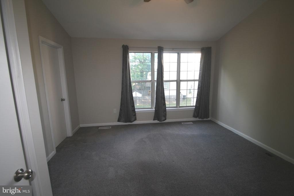 11203 Barnswallow Place - Photo 5