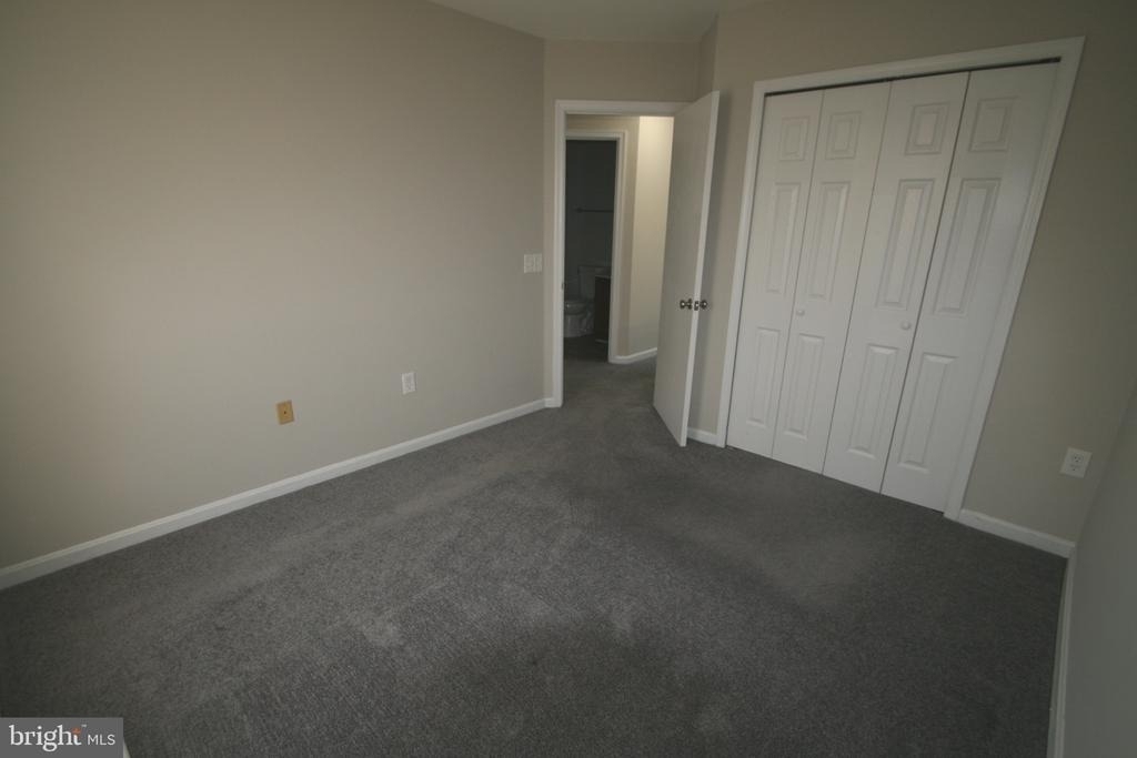 11203 Barnswallow Place - Photo 8