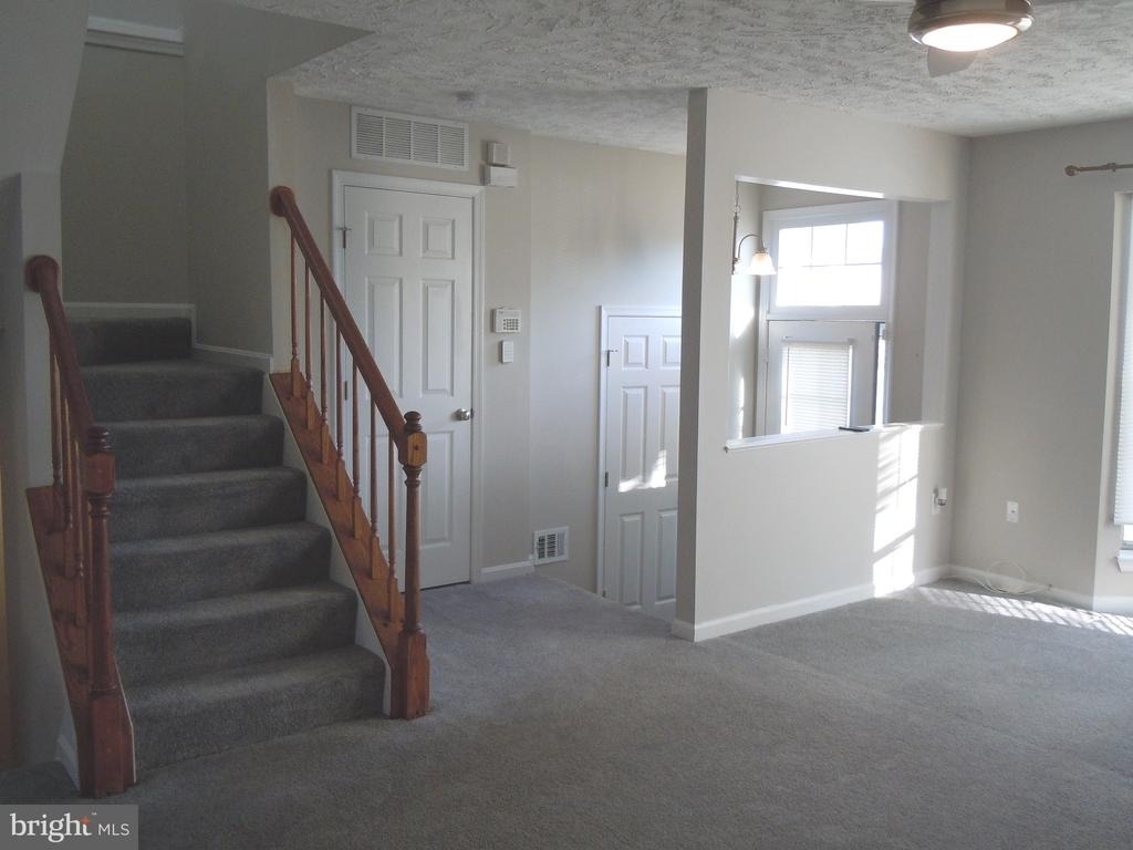 11203 Barnswallow Place - Photo 4