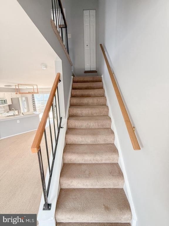 9424 Sea Breeze Court - Photo 14