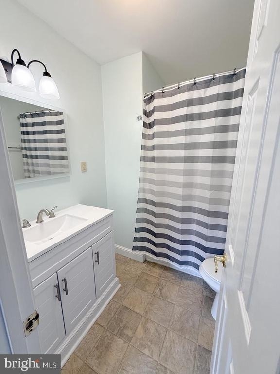 9424 Sea Breeze Court - Photo 18