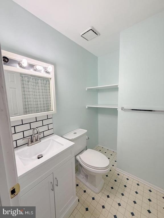 9424 Sea Breeze Court - Photo 20