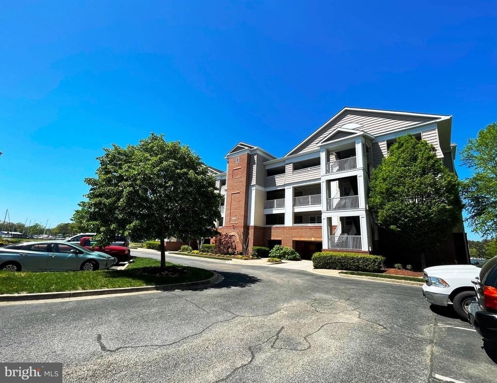 634 Oyster Bay Place - Photo 1