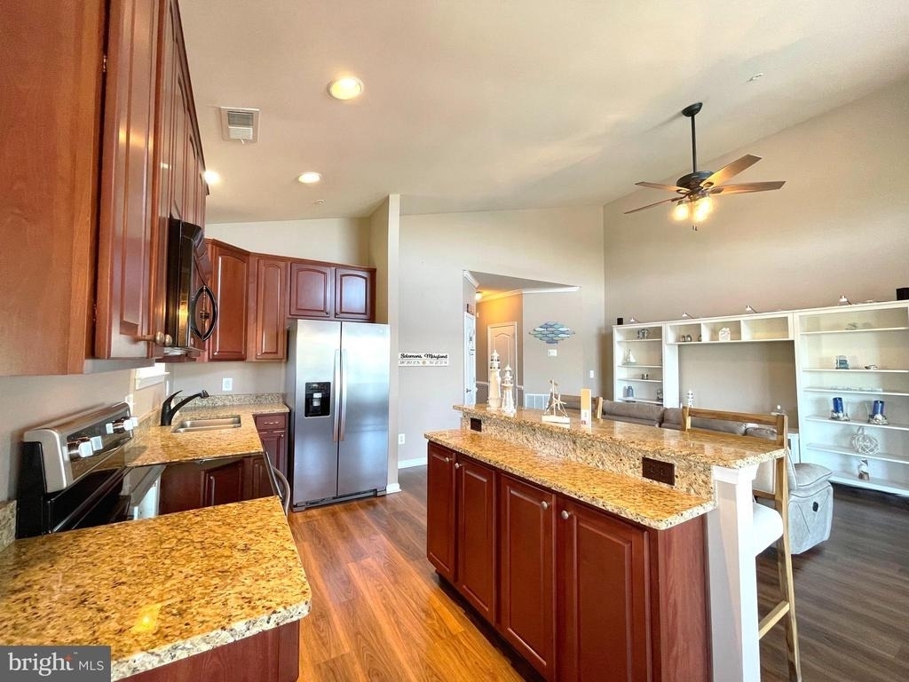 634 Oyster Bay Place - Photo 9