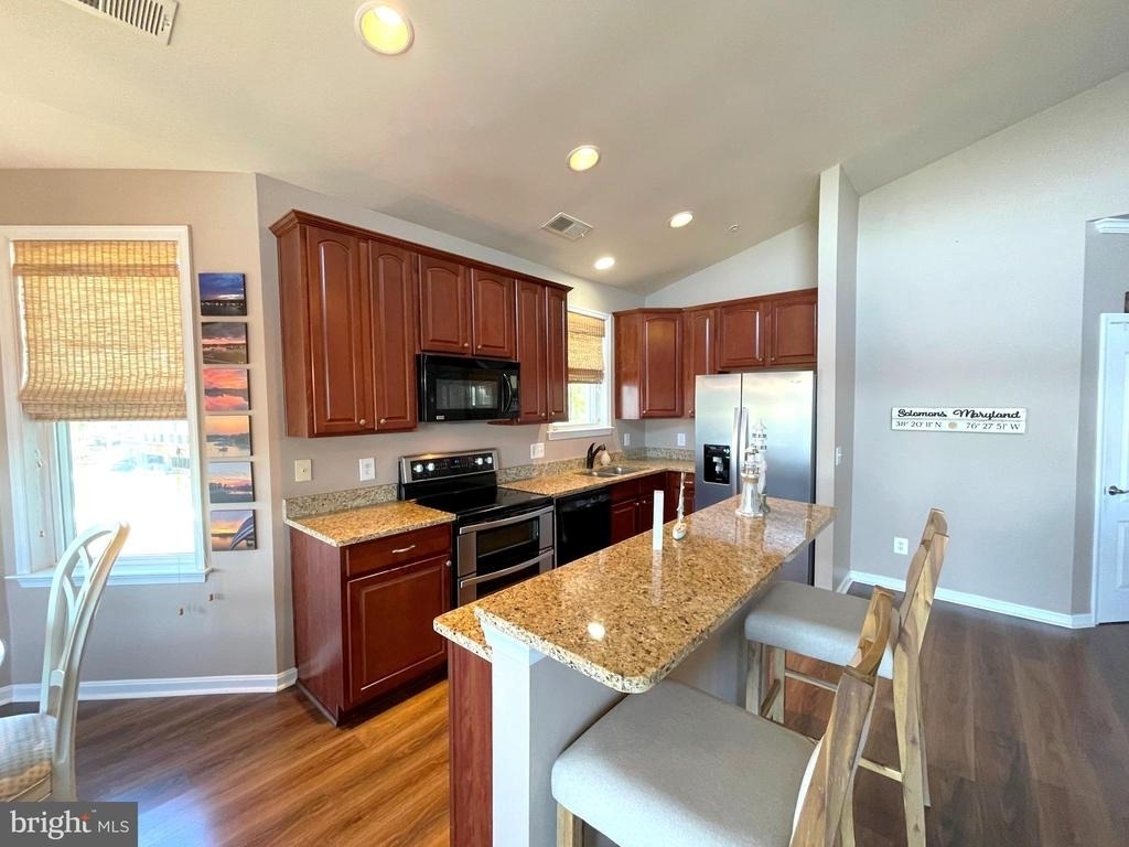 634 Oyster Bay Place - Photo 8
