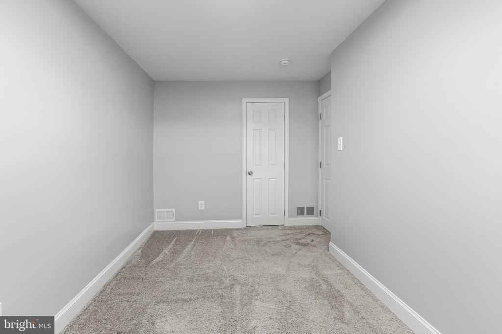 2203 Redthorn Road - Photo 15