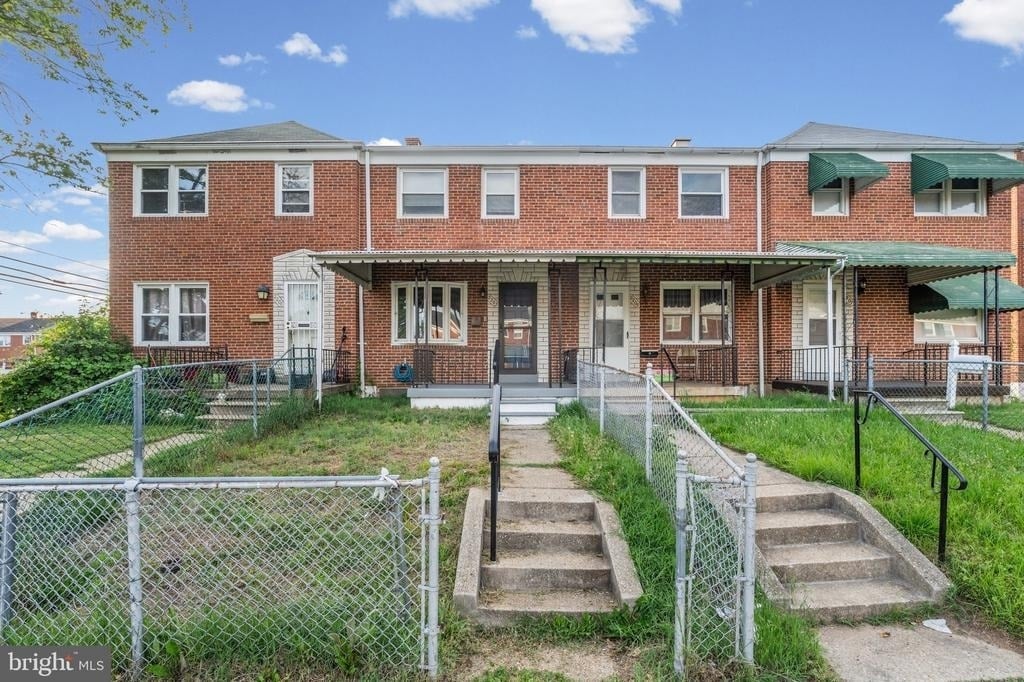 2203 Redthorn Road - Photo 1