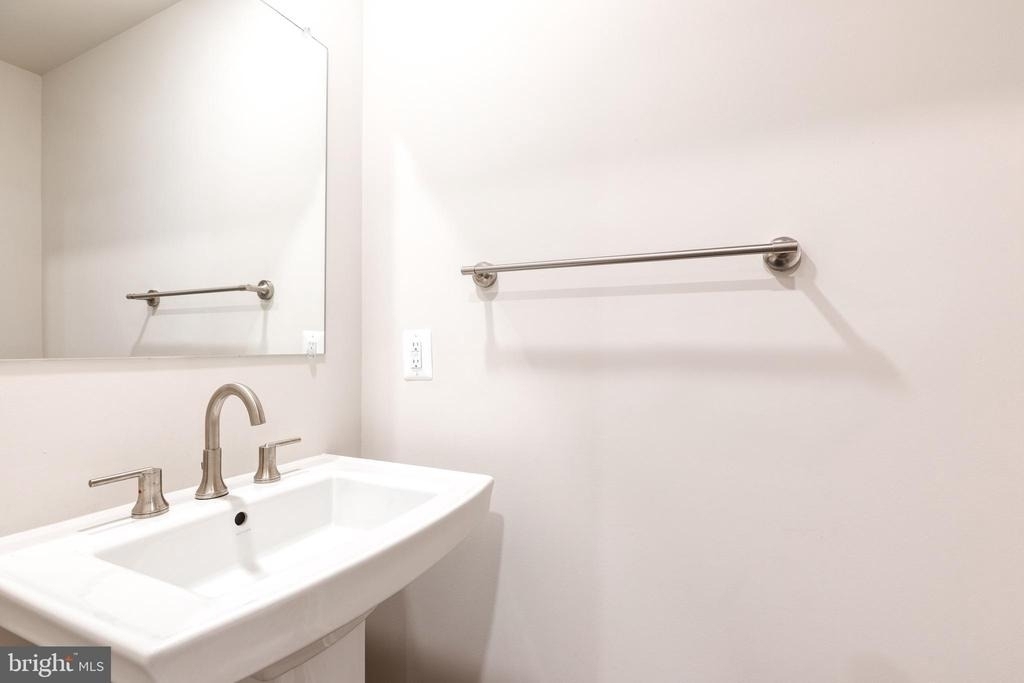 200 Hickory Hollow Court - Photo 4