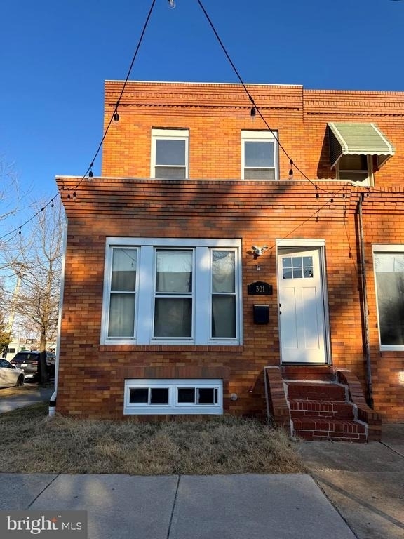 301 Cornwall Street - Photo 0