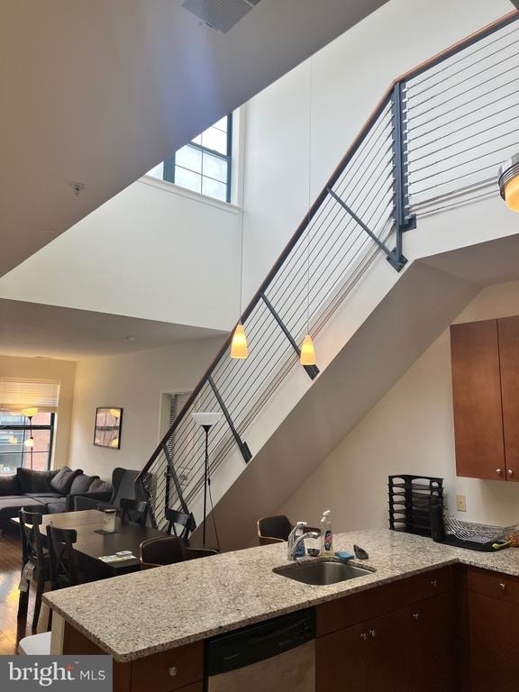3201 Saint Paul Street - Photo 7