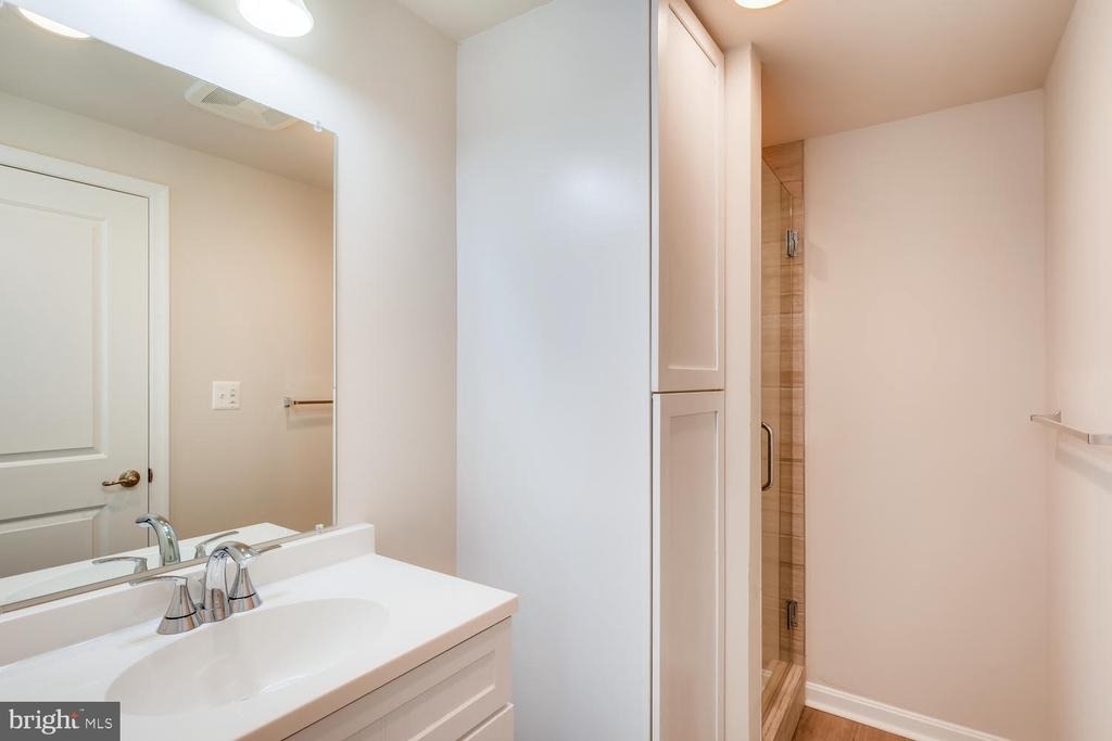 2217 Fleet Street - Photo 7