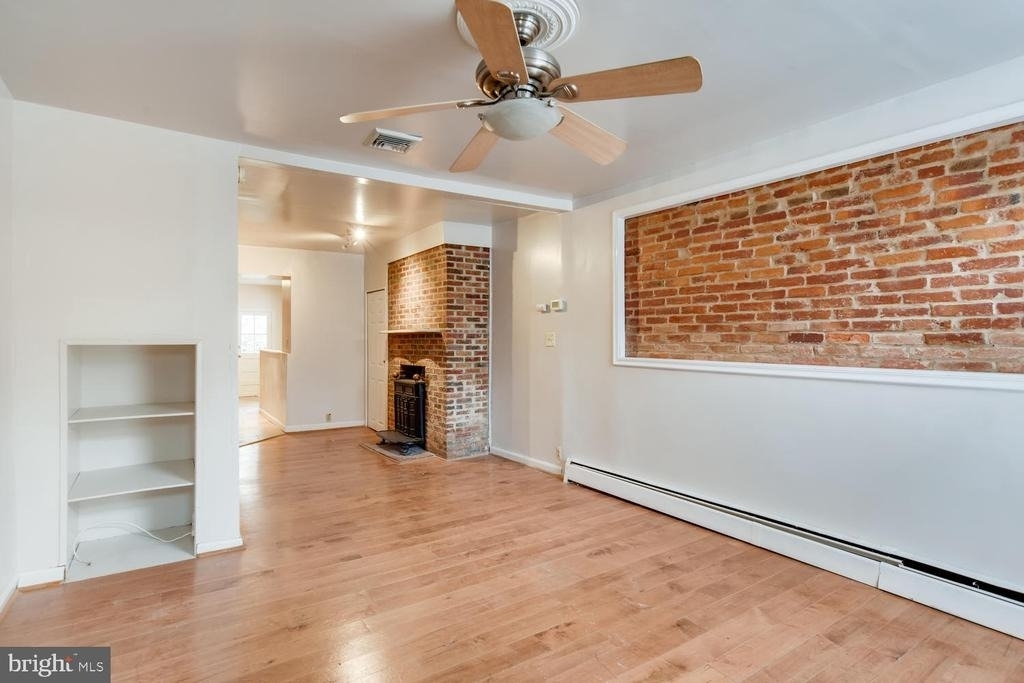 2217 Fleet Street - Photo 2