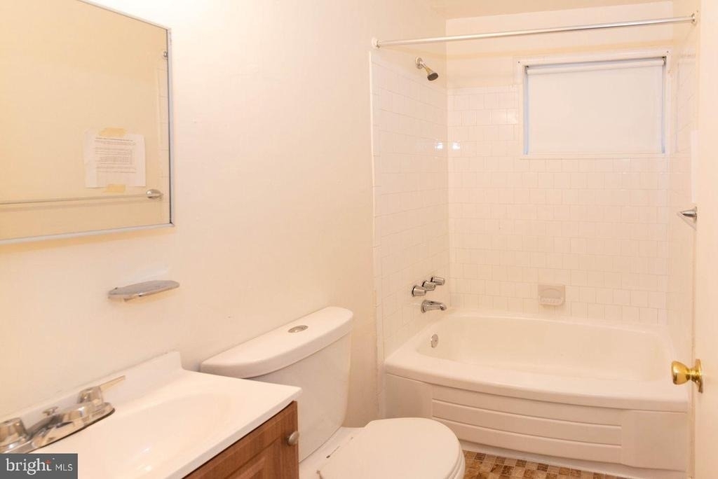 1214 Walker Avenue - Photo 5