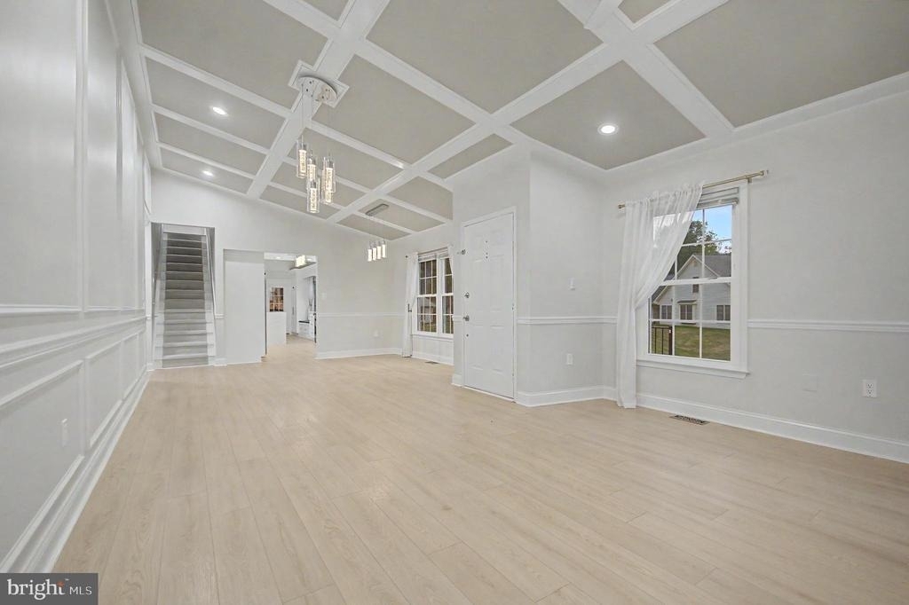 2501 Eastern Point Court - Photo 5