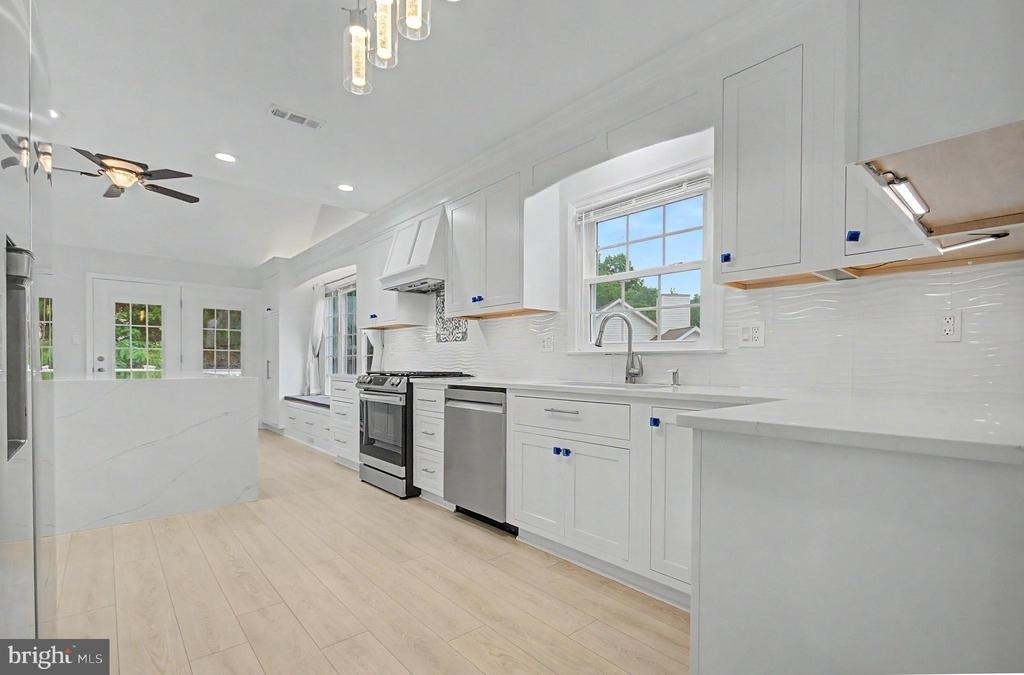 2501 Eastern Point Court - Photo 6