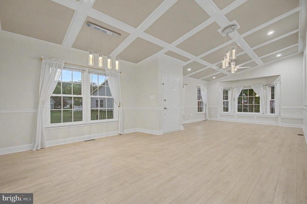2501 Eastern Point Court - Photo 3