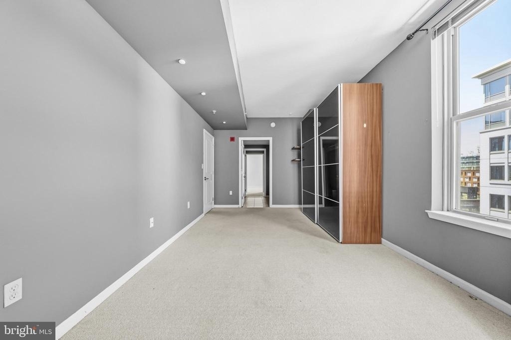 715 6th Street Nw - Photo 12