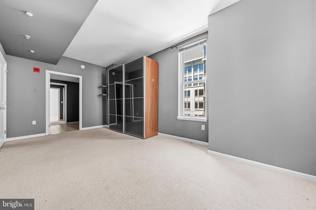 715 6th Street Nw - Photo 14