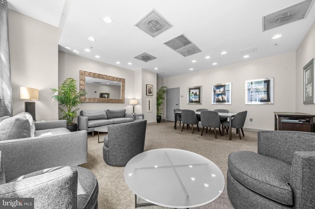 715 6th Street Nw - Photo 32