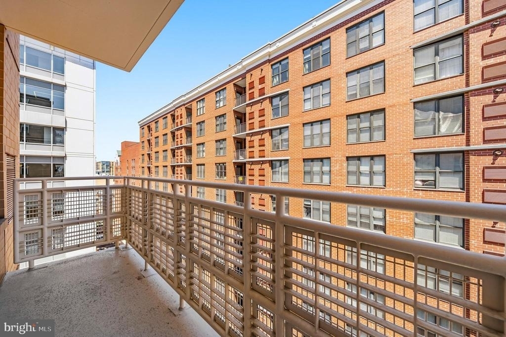 715 6th Street Nw - Photo 19