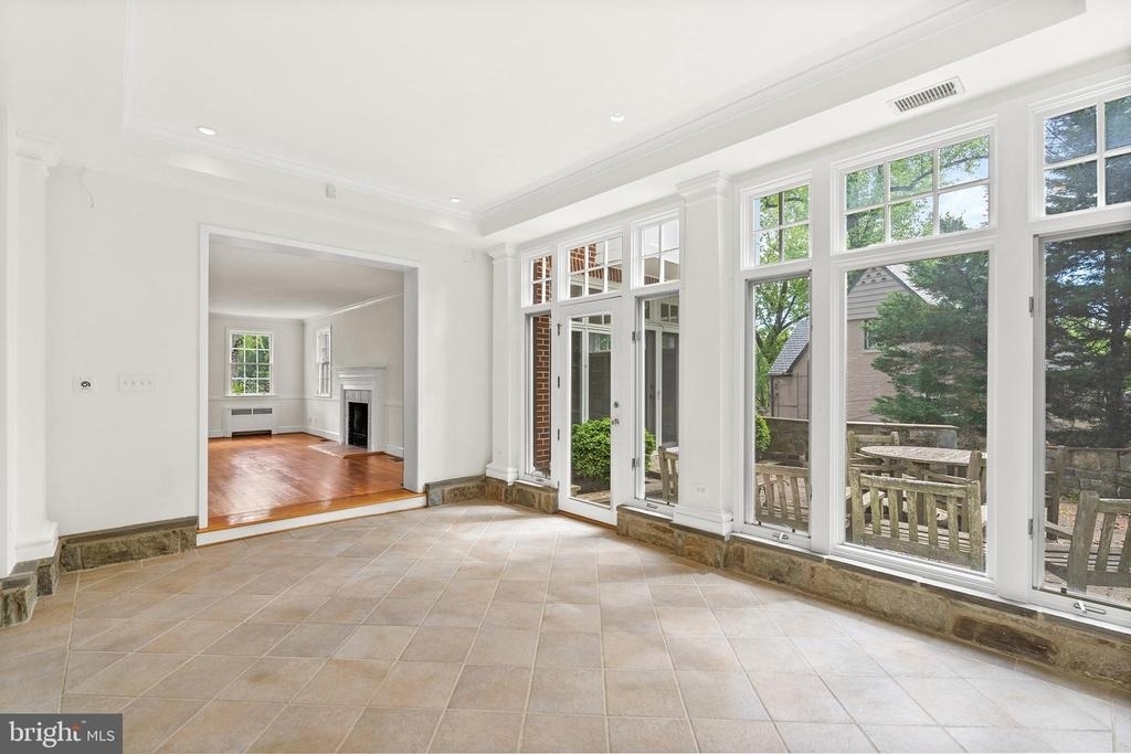 4530 Dexter Street Nw - Photo 5