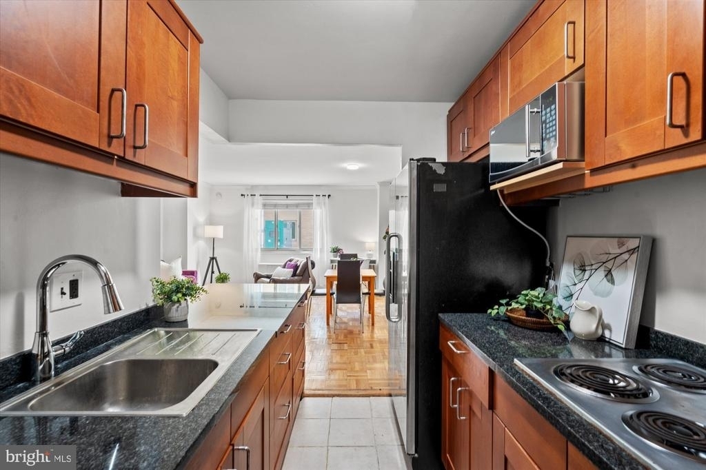 4600 Connecticut Avenue Nw - Photo 6