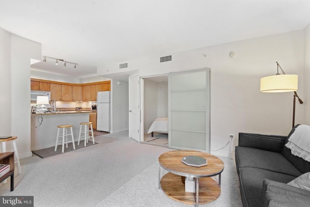 616 E Street Nw - Photo 4