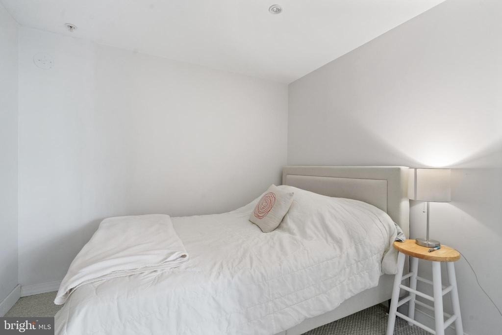 616 E Street Nw - Photo 7