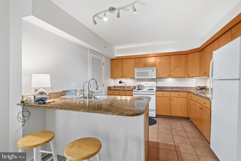 616 E Street Nw - Photo 17
