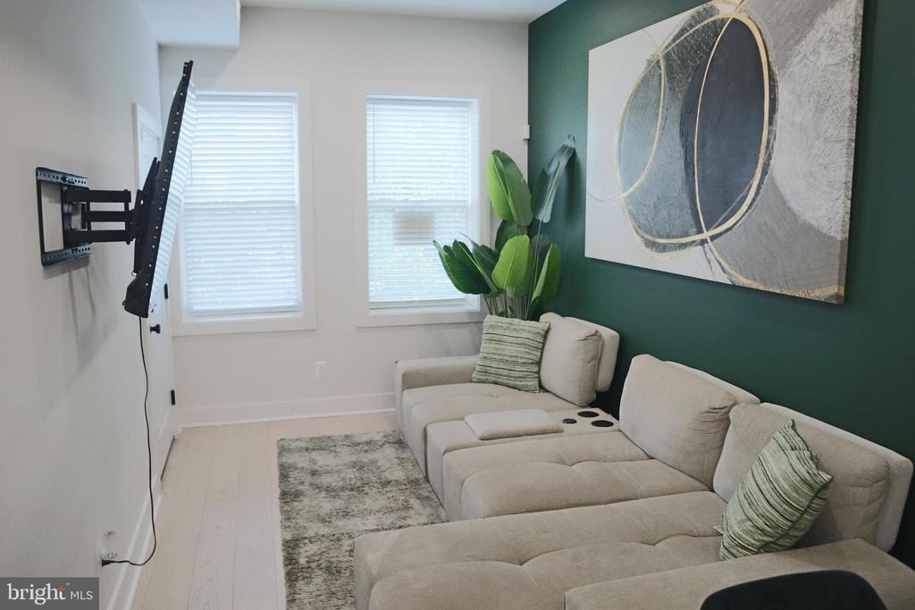 5507 7th Street Nw - Photo 7