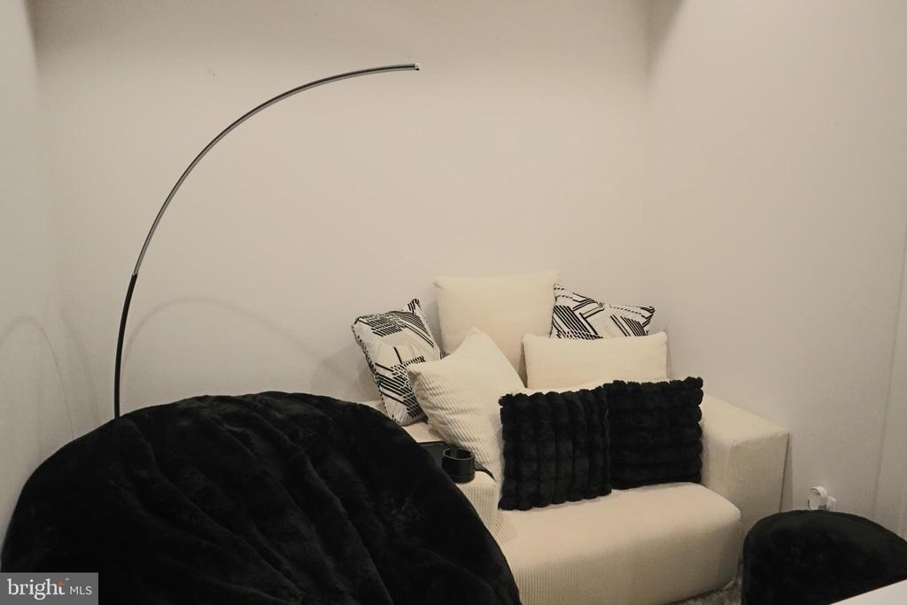 5507 7th Street Nw - Photo 22