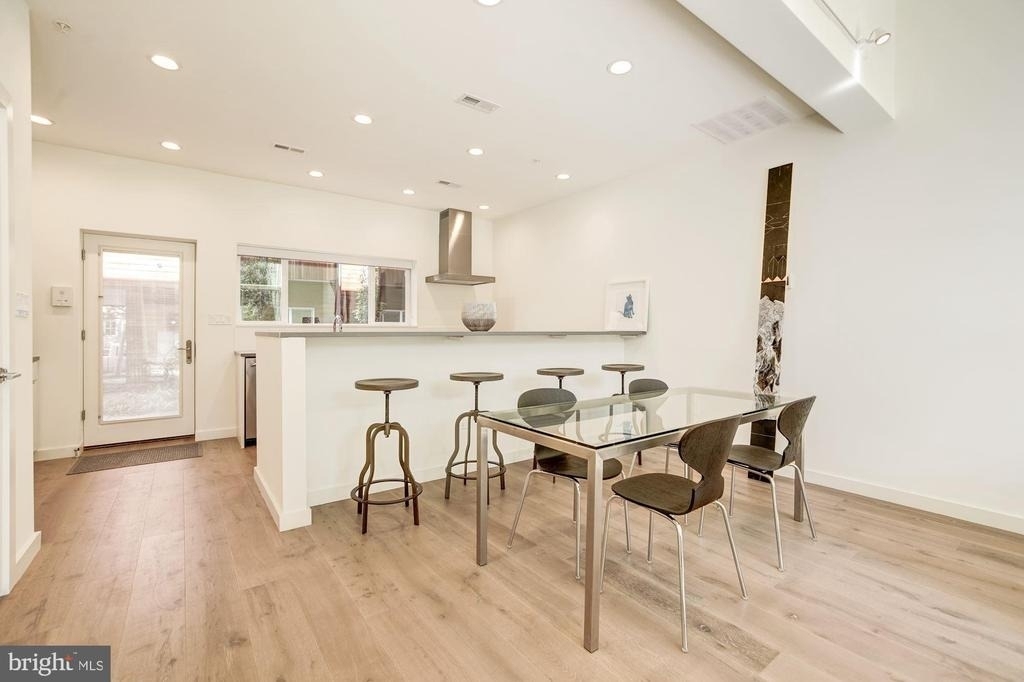 450 Ridge Street Nw - Photo 7