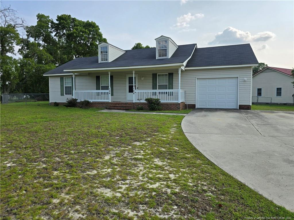 108 Laura Lane - Photo 0
