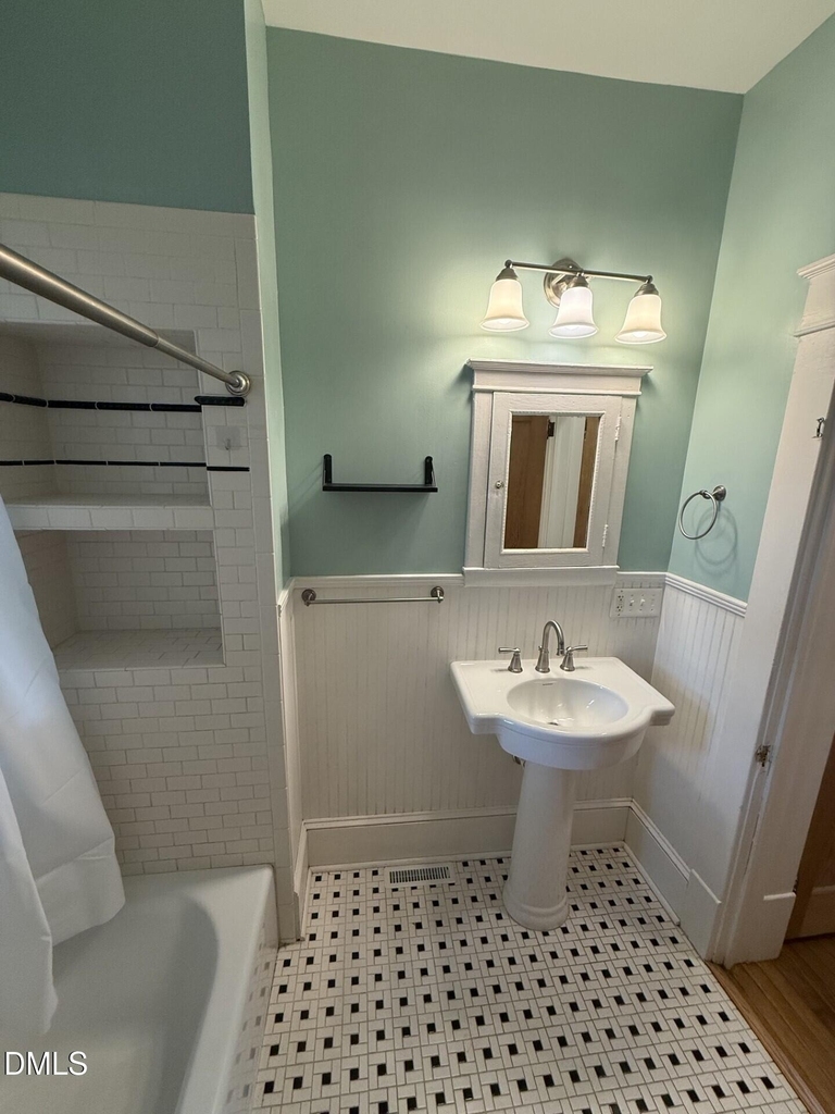 230 Grand Avenue - Photo 14