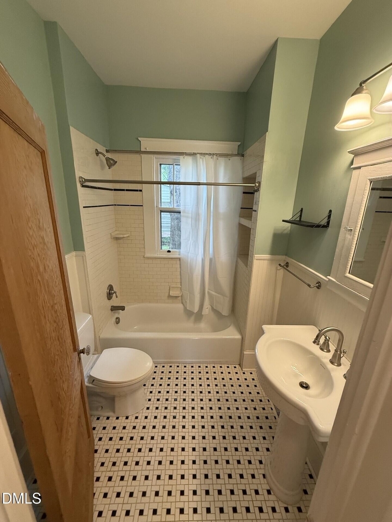 230 Grand Avenue - Photo 16