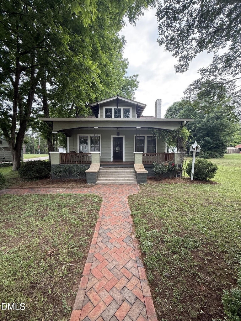 230 Grand Avenue - Photo 0