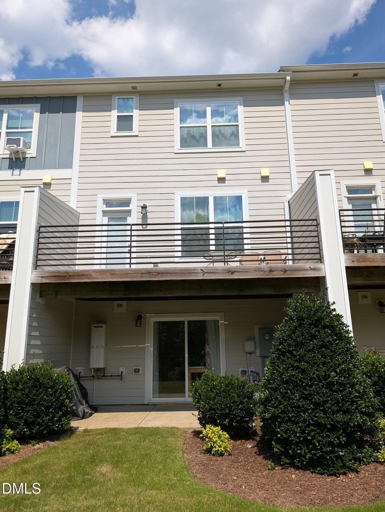 516 Skymont Drive - Photo 1