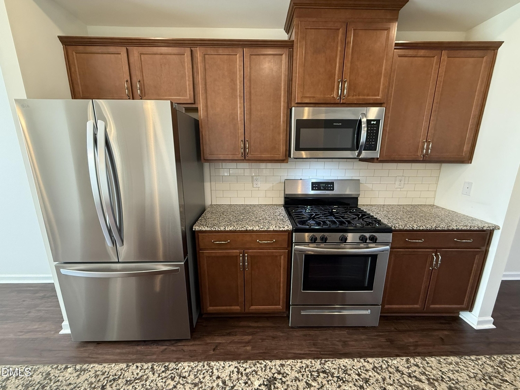 516 Skymont Drive - Photo 6