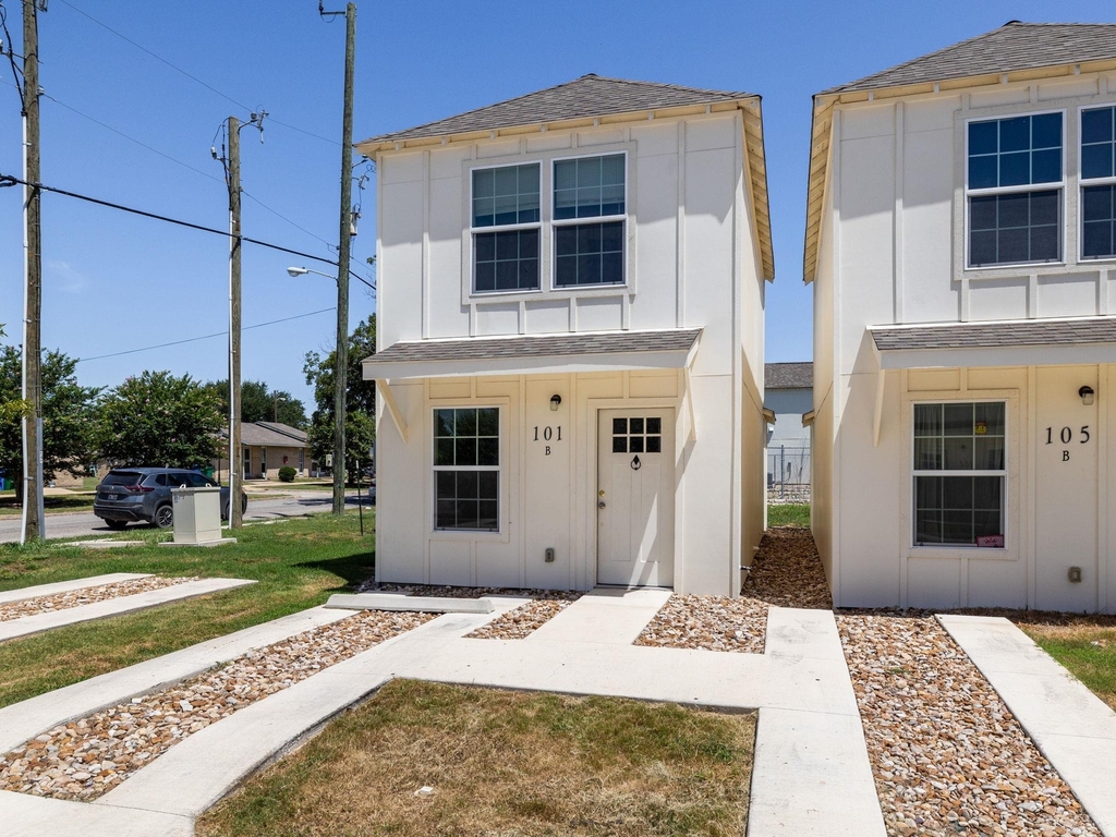 230 S Debus #101b Dr - Photo 1