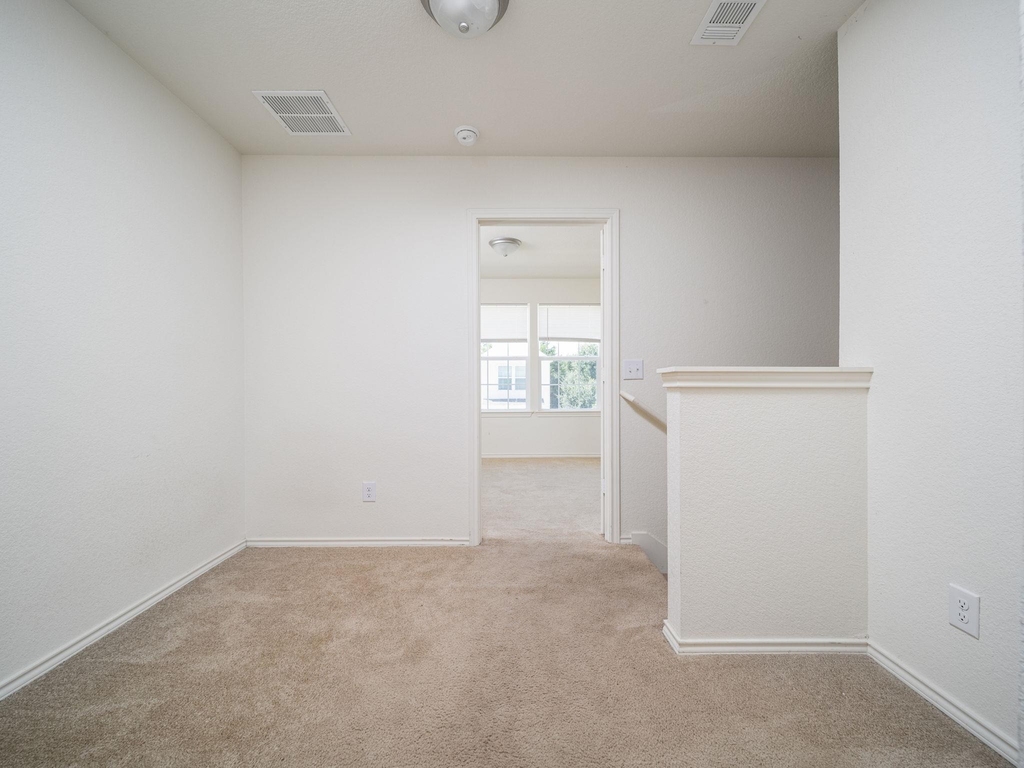 230 S Debus #101b Dr - Photo 11