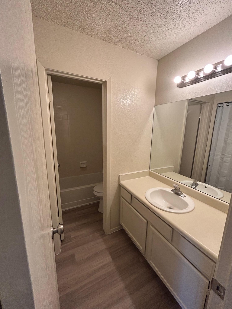 521 Greenlawn Blvd - Photo 6