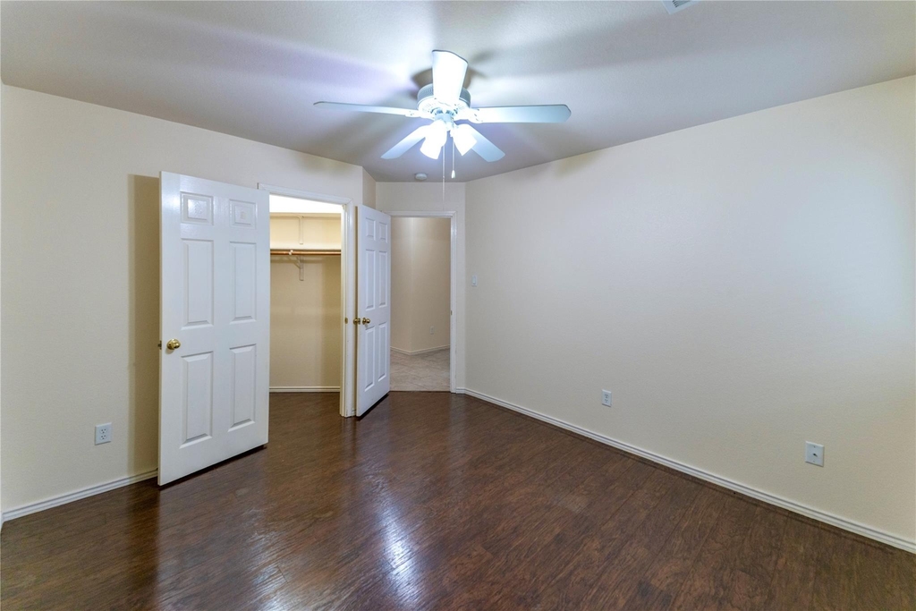 1315 Lou Gehrig Ln - Photo 9