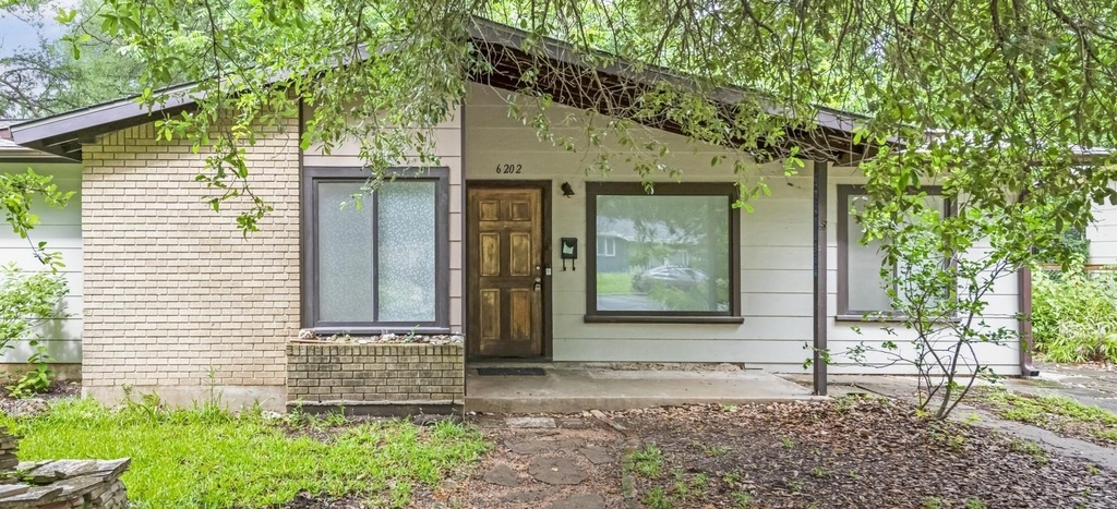 6202 Peggy St - Photo 14