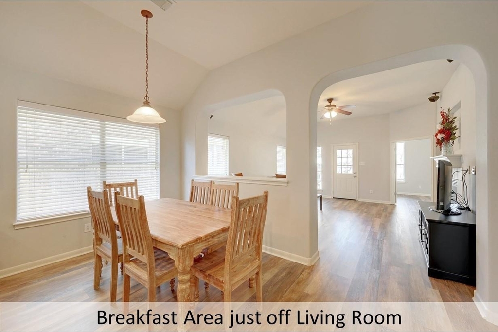 2605 Salorn Way - Photo 14
