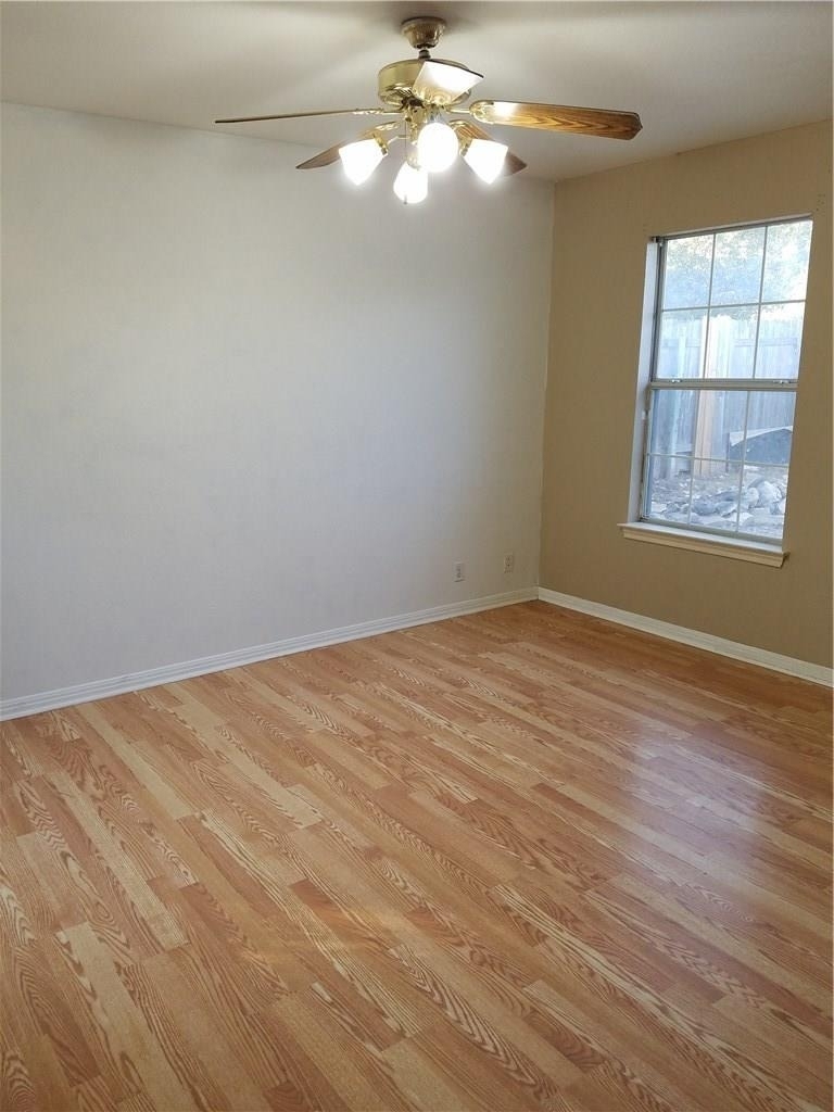 21635 Boggy Ford Rd - Photo 3