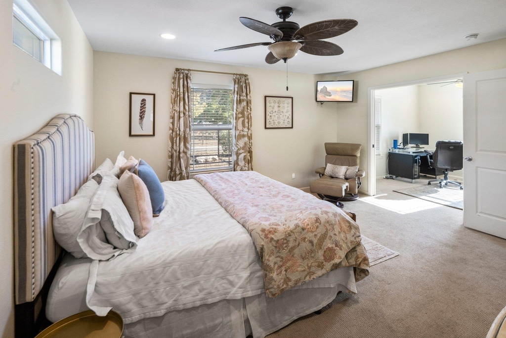301 Hub Dr - Photo 19