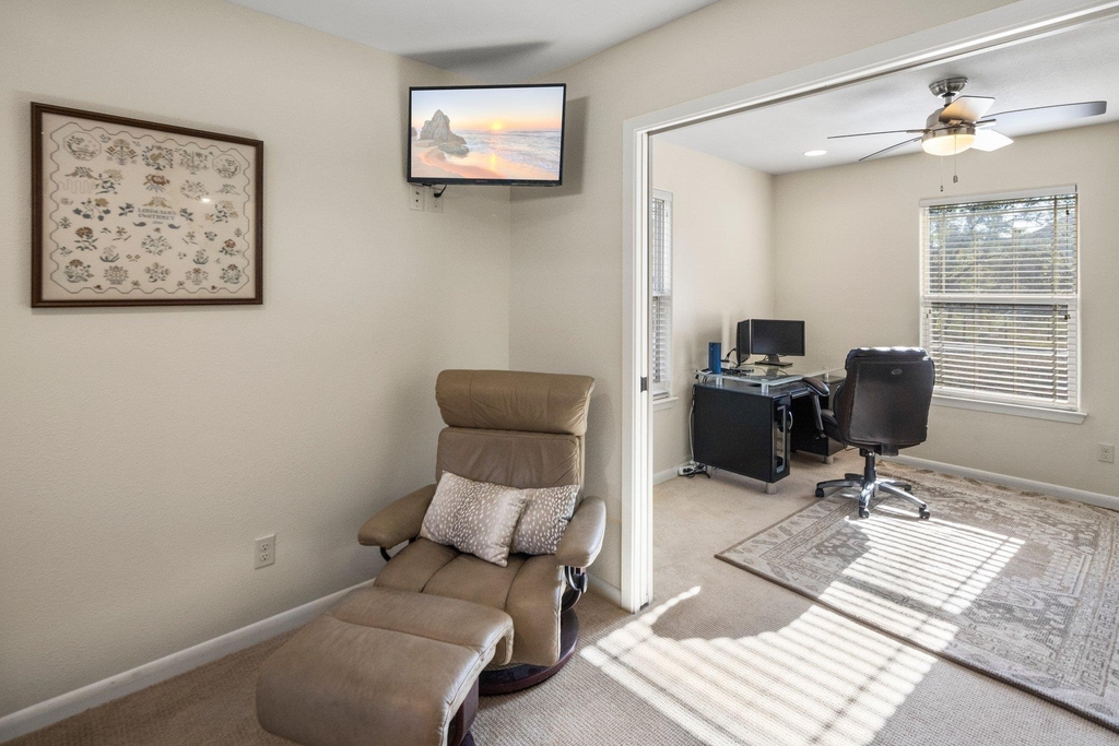 301 Hub Dr - Photo 20